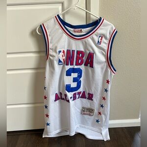 Men’s Mitchell and Ness Iverson All-Star jersey.